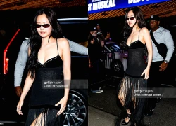 Jennie "nổ phát súng" đầu tiên tại Met Gala: Sexy xịt máu thế này ai chịu nổi!